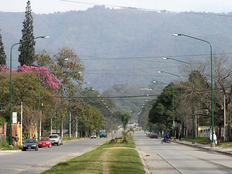 Terror En Yerba Buena Detuvieron A Dos Delincuentes Que Entraron A