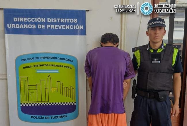 Esperaban En La Parada De C Rdoba Y Laprida Y Vieron A Un Delincuente