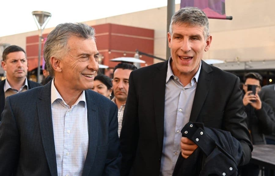 Martín Palermo apoyó a Mauricio Macri en las elecciones en Boca y