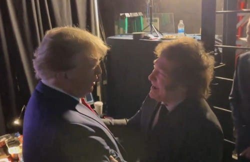 Video El Sentido Abrazo Entre Javier Milei Y Donald Trump En La Cumbre